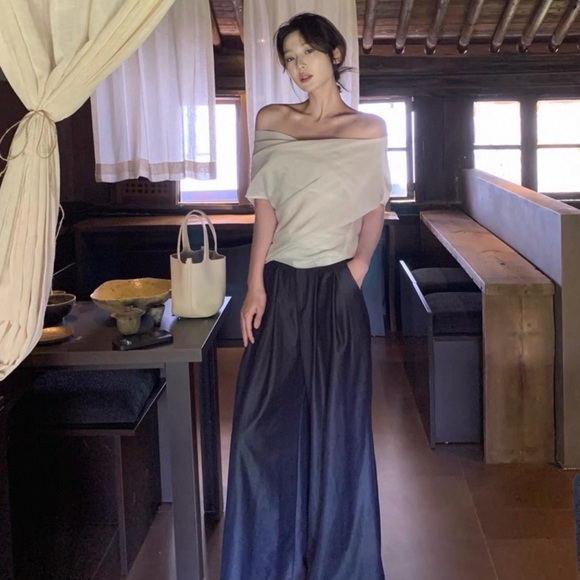 Women's Draped Boatneck Top - White - Picture 3 of 3